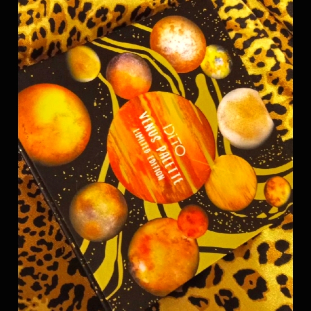 Dino Venus palette